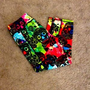 Constantly varied gear capris